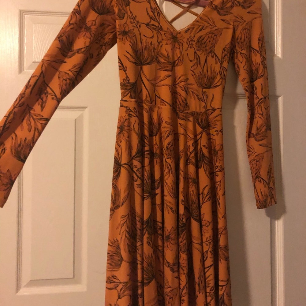 URBAN OUTFITTERS long sleeve dress